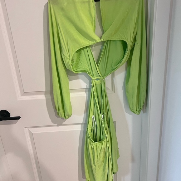 Lulus Lime Green Long Sleeve Cutout  Dress Size Large - Picture 8 of 12